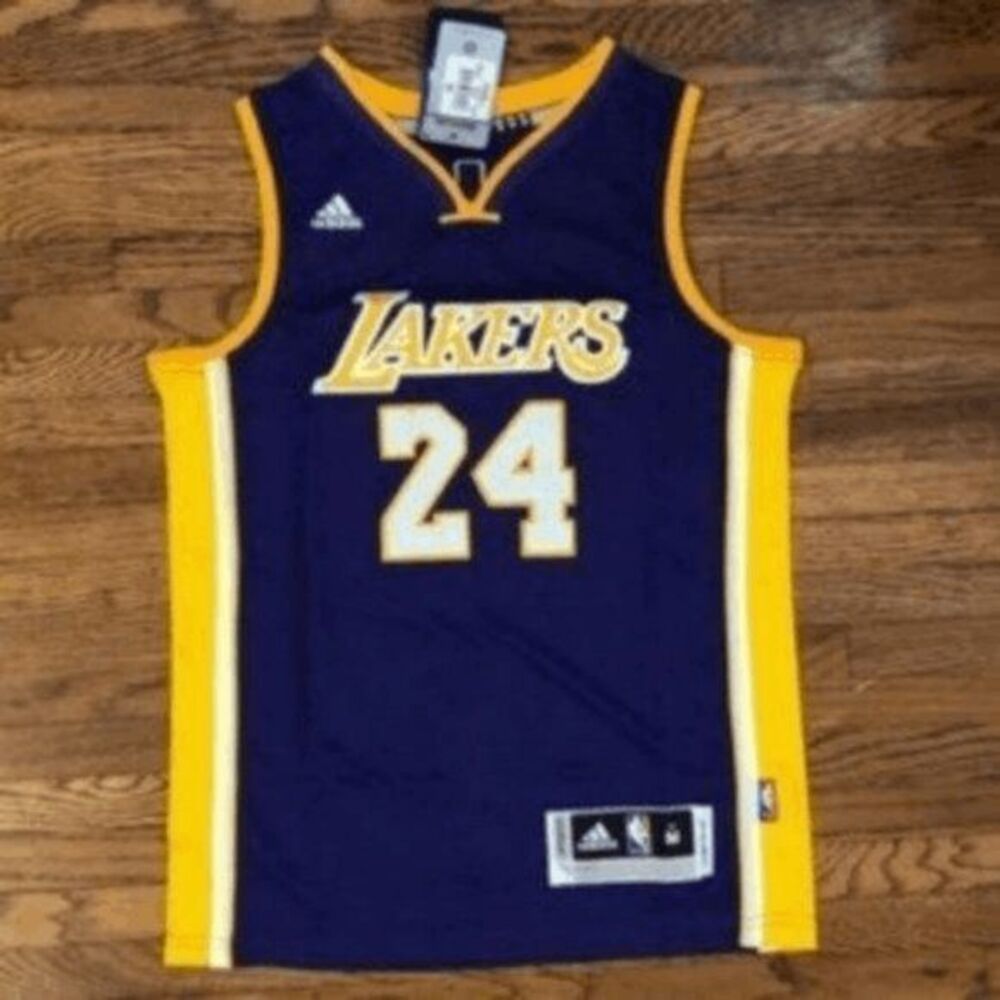 YOUTH - Kobe Bryant Los Angeles Lakers #24 New